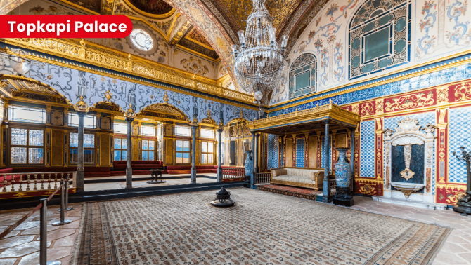 Topkapi Palace and Harem Tour with Historian Guide